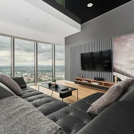 Sky Tower Apartments - 37Th Floor Appartamento Breslavia